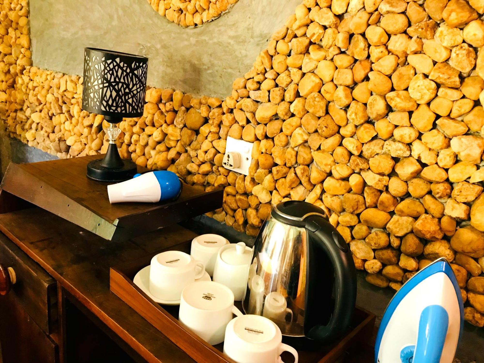 Atha Safari Resort & Riverside Camping 우다왈라웨 외부 사진