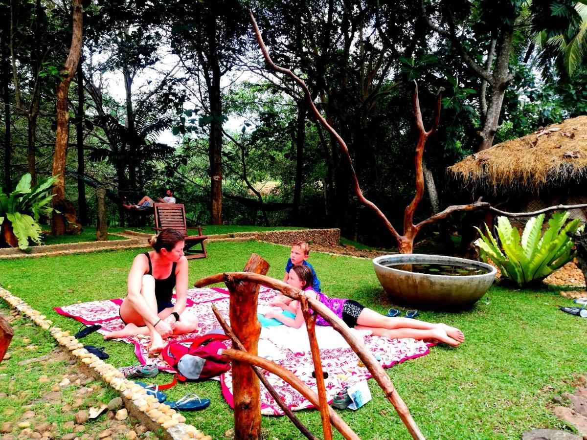 Atha Safari Resort & Riverside Camping 우다왈라웨 외부 사진